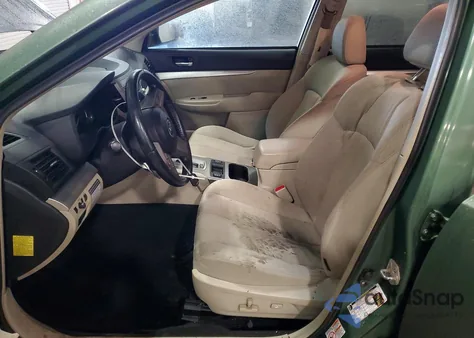 2011 Subaru Outback 2.5I Premium z USA, uszkodzony, nr VIN 4S4BRCCC7B3348834